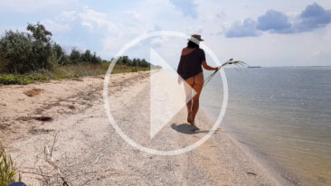Відео бекстейдж з ню-фотосесії - стриптиз на пустельному пляжі. Пабло Інкогніто