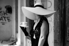 Lady in a hat with a cup. Nude photoshoot by Pablo Incognito
