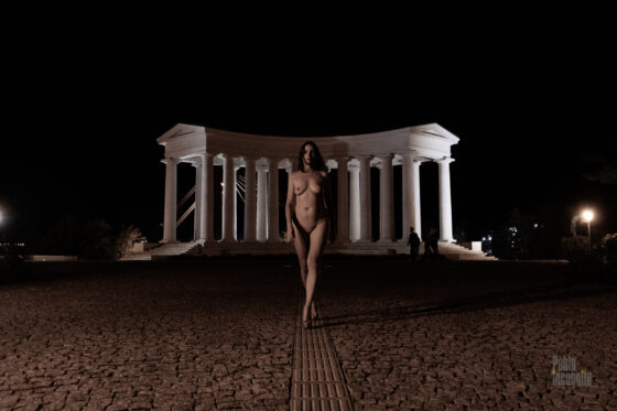 She goes! Photoshoot nude Vorontsov Colonnade