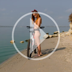 Video backstage nude photo shoot with a bike. Photo by Pablo Incognito