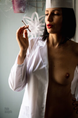 Naked doctor Iren with a cigarette. Nude photo by Pablo Incognito